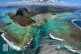 las-espectaculares-cataratas-submarinas-de-la-isla-de-mauricio3